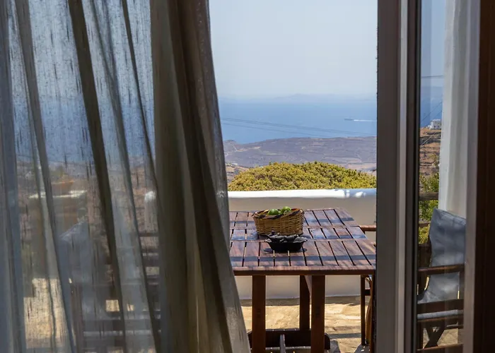 Holiday home Jardin D'ete Triandaros (Tinos)